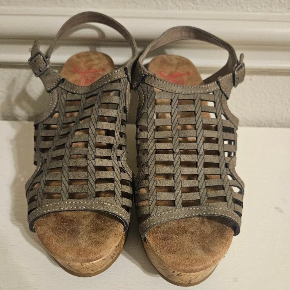 EUC  Women's JELLYPOP Hattie Platform Wedges Brown Size 10M